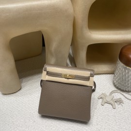 Kelly Ado 18/Étoupe Grey  Gold  Clemence