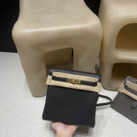 Kelly Ado 89 /Black (Noir) Gold  Clemence