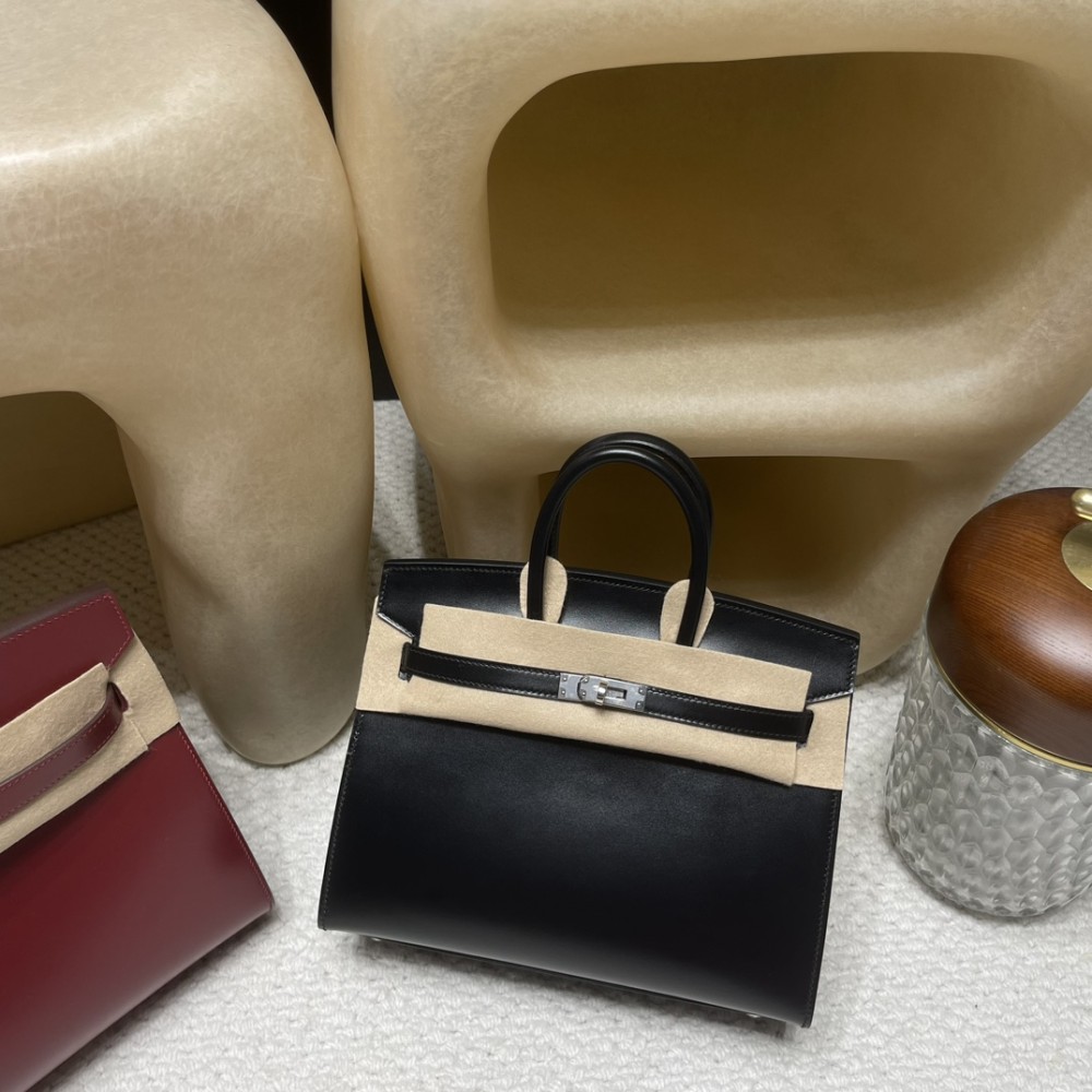 Hermès 25 Birkin Sellier Box  89 / NOIR  Silver Hardware  Full Hand-Stitching  Box  