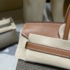 30cm Birkin with Waffle Stitch – The appeal lies in its rare design, so you’ll rarely see the same style when you go out! Color: 37/Gold
