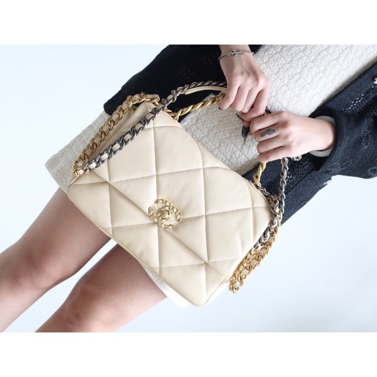 【新登場】CHANEL 19Bag ミッドサイズハンドバッグ アップグレードバージョン ミルクアプリコット色 - エレガンスと実用性の融合 【新登場】CHANEL 19Bag ミッドサイズハンドバッグ アップグレードバージョン ミルクアプリコット色 - エレガンスと実用性の融合