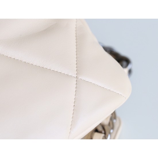 【新登場】CHANEL 19Bag ミッドサイズハンドバッグ アップグレードバージョン ミルクアプリコット色 - エレガンスと実用性の融合 【新登場】CHANEL 19Bag ミッドサイズハンドバッグ アップグレードバージョン ミルクアプリコット色 - エレガンスと実用性の融合