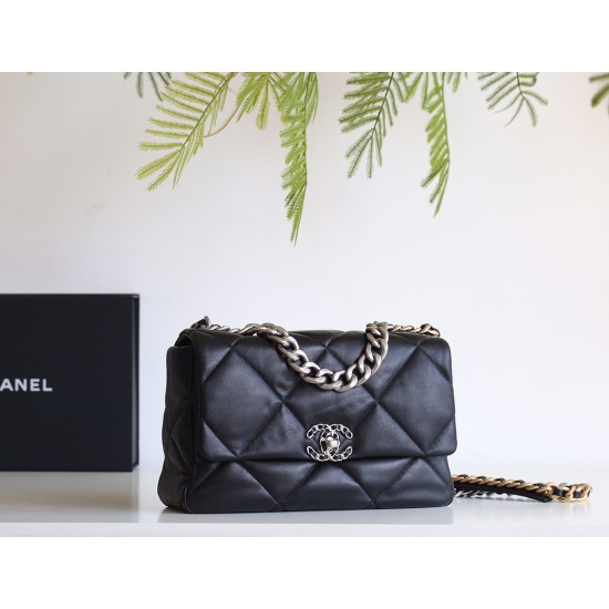 【新登場】CHANEL 19Bag ミッドサイズハンドバッグ アップグレードバージョン ブラックシルバークラス - 三色チェーンで彩るエレガンス 【新登場】CHANEL 19Bag ミッドサイズハンドバッグ アップグレードバージョン ブラックシルバークラス - 三色チェーンで彩るエレガンス