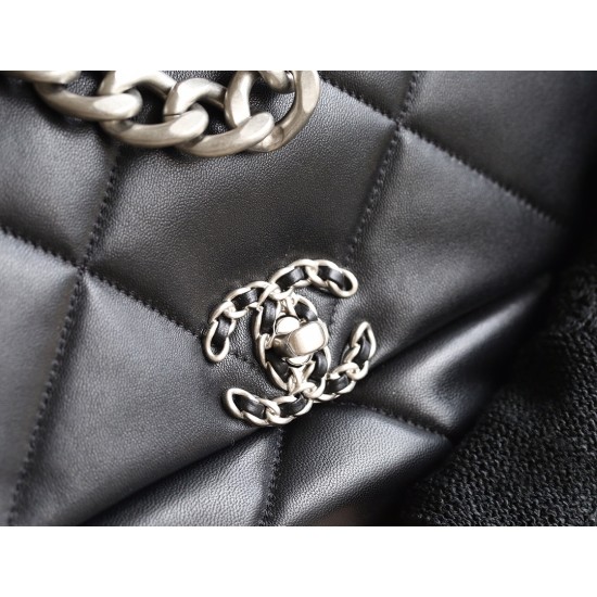 【新登場】CHANEL 19Bag ミッドサイズハンドバッグ アップグレードバージョン ブラックシルバークラス - 三色チェーンで彩るエレガンス 【新登場】CHANEL 19Bag ミッドサイズハンドバッグ アップグレードバージョン ブラックシルバークラス - 三色チェーンで彩るエレガンス