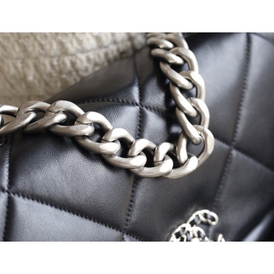 【新登場】CHANEL 19Bag ミッドサイズハンドバッグ アップグレードバージョン ブラックシルバークラス - 三色チェーンで彩るエレガンス 【新登場】CHANEL 19Bag ミッドサイズハンドバッグ アップグレードバージョン ブラックシルバークラス - 三色チェーンで彩るエレガンス