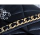 【新登場】CHANEL 19Bag ミッドサイズハンドバッグ アップグレードバージョン ブラックシルバークラス - 三色チェーンで彩るエレガンス 【新登場】CHANEL 19Bag ミッドサイズハンドバッグ アップグレードバージョン ブラックシルバークラス - 三色チェーンで彩るエレガンス