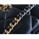 【新登場】CHANEL 19Bag ミッドサイズハンドバッグ アップグレードバージョン ブラックゴールドクラス - 三色金色チェーンで輝くエレガンス 【新登場】CHANEL 19Bag ミッドサイズハンドバッグ アップグレードバージョン ブラックゴールドクラス - 三色金色チェーンで輝くエレガンス