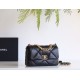 【新登場】CHANEL 19Bag スモールサイズハンドバッグ アップグレードバージョン ブラック&ゴールド - 三色金色チェーンで輝く女神エレガンス 【新登場】CHANEL 19Bag スモールサイズハンドバッグ アップグレードバージョン ブラック&ゴールド - 三色金色チェーンで輝く女神エレガンス