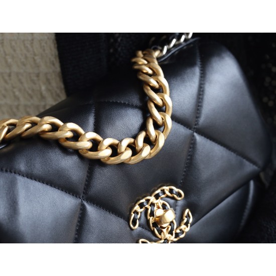 【新登場】CHANEL 19Bag スモールサイズハンドバッグ アップグレードバージョン ブラック&ゴールド - 三色金色チェーンで輝く女神エレガンス 【新登場】CHANEL 19Bag スモールサイズハンドバッグ アップグレードバージョン ブラック&ゴールド - 三色金色チェーンで輝く女神エレガンス