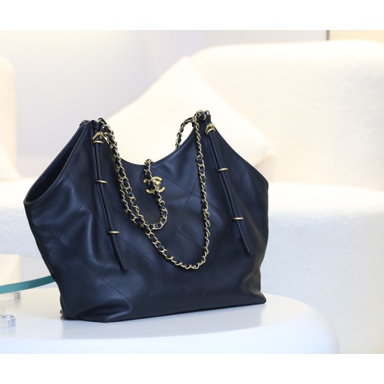 2025NEW-002 CHANEL 25s春夏ランウェイ トートバッグ：レトロゴールドと大格子で輝くラグジュアリー​ 31×26×11 cm 