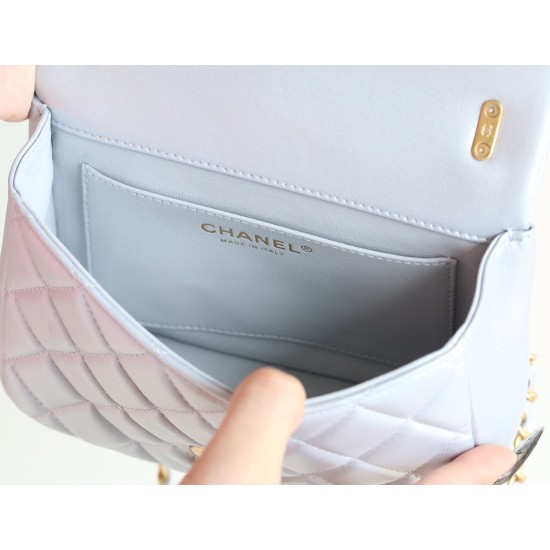 2025NEW-019 24P 春夏コレクション シャネル パールネックレス フラップバッグ:一目惚れの可愛らしさとヴィンテージな魅力 12.5×17×5cm 2025NEW-019 24P 春夏コレクション シャネル パールネックレス フラップバッグ:一目惚れの可愛らしさとヴィンテージな魅力 12.5×17×5cm