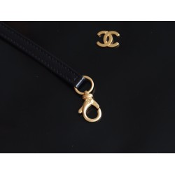 【24B 秋冬新作】Chanel 22 バッグ ダブルポケットモデル ブラックゴールド スモールサイズ | 人気のゴミ袋バッグ新バージョン 35×37×7 cm  