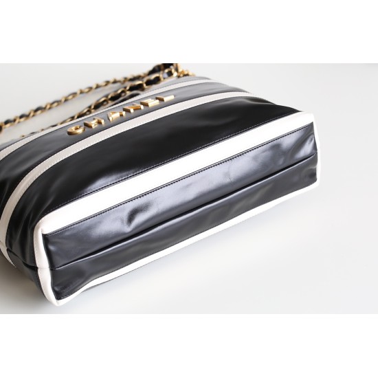 【24s 新作】Chanel 22Bag カスタムカラー ホワイト / ブラック アンティバ原廠革 | 白黒パンダ配色 クラシックトレンドバッグ 35×37×7 cm 【24s 新作】Chanel 22Bag カスタムカラー ホワイト / ブラック アンティバ原廠革 | 白黒パンダ配色 クラシックトレンドバッグ 35×37×7 cm