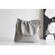 【No.22 香水 100 周年記念】Chanel 22 バッグ ゴミ袋デザイン - モンテベロ油蝋牛革 × モダンエレガンス 39×42×8cm 【No.22 香水 100 周年記念】Chanel 22 バッグ ゴミ袋デザイン - モンテベロ油蝋牛革 × モダンエレガンス 39×42×8cm