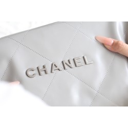 【No.22 香水 100 周年記念】Chanel 22 バッグ ゴミ袋デザイン - モンテベロ油蝋牛革 × モダンエレガンス  39×42×8cm