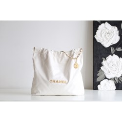 【No°22 香水 100 周年記念】Chanel 22 バッグ ゴミ袋デザイン - モンテベロ油蝋牛革 × 圧倒的バランス感 39×42×8cm