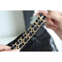 【No°22 香水 100 周年記念】Chanel 22 バッグ ゴミ袋デザイン - モンテベロ油蝋牛革 × 完璧なバランス 35×37×7cm