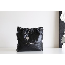 【No°22 香水 100 周年記念】Chanel 22 バッグ ゴミ袋デザイン - モンテベロ油蝋牛革 × 現代的美貌 35×37×7cm