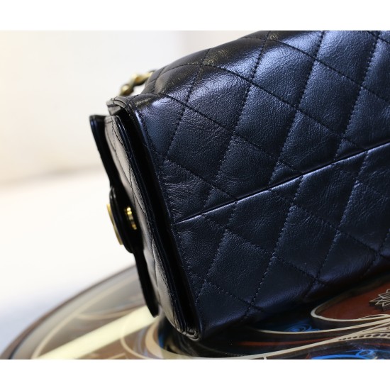 【必入手】本季超絶人気!最新シャネル 25 バッグ ドローコード × ヒッピーホボスモールサイズ 30×27×16 cm 【必入手】本季超絶人気!最新シャネル 25 バッグ ドローコード × ヒッピーホボスモールサイズ 30×27×16 cm