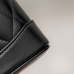 24S 31mini nano シリーズ「ポテトチップス BOX」登場！フランス製羊皮で夏のファッションを彩る13.5×12×7.5 