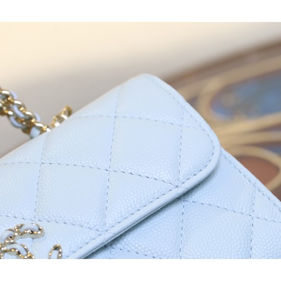 【CHANEL 25S】春夏新作 ケリー ハンドルチェーンバッグ ミルキーブルー 淡い青 × ライトゴールド 清涼感あふれるエレガンス10×18×6.7 cm