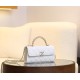 【CHANEL 25S】春夏新作 ケリー ハンドルチェーンバッグ 真っ白なシンデレラ クリーンホワイト × レトロ金 エレガンスの象徴10×18×6.7 cm