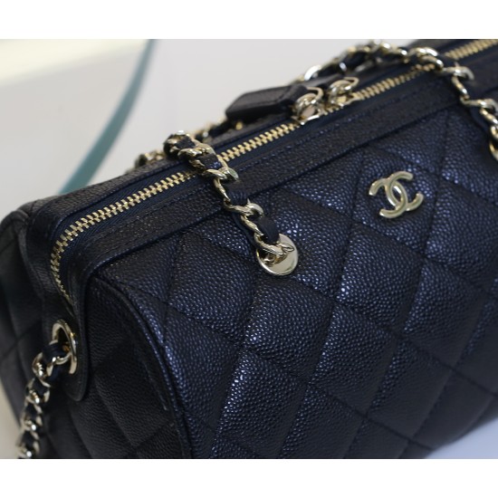 Chanel 25P Mini ボウリングバッグ|クラシックと革新の融合、丸型デザインと 18K 薄金で魅せるファッションアイテム 11.7×18.7×11 cm Chanel 25P Mini ボウリングバッグ|クラシックと革新の融合、丸型デザインと 18K 薄金で魅せるファッションアイテム 11.7×18.7×11 cm