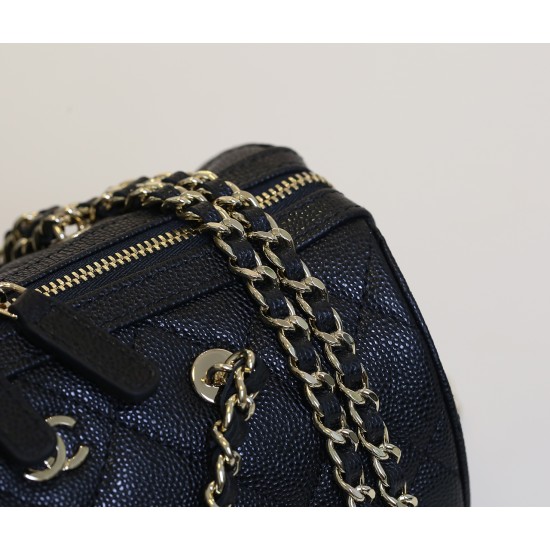 Chanel 25P Mini ボウリングバッグ|クラシックと革新の融合、丸型デザインと 18K 薄金で魅せるファッションアイテム 11.7×18.7×11 cm Chanel 25P Mini ボウリングバッグ|クラシックと革新の融合、丸型デザインと 18K 薄金で魅せるファッションアイテム 11.7×18.7×11 cm
