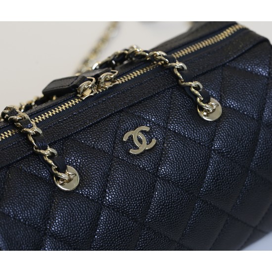 Chanel 25P Mini ボウリングバッグ|クラシックと革新の融合、丸型デザインと 18K 薄金で魅せるファッションアイテム 11.7×18.7×11 cm Chanel 25P Mini ボウリングバッグ|クラシックと革新の融合、丸型デザインと 18K 薄金で魅せるファッションアイテム 11.7×18.7×11 cm