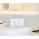 Chanel 25P Mini ボウリングバッグ|クラシック必殺技!丸バケツ型と 18K 薄金で魅せるファッション実用両立の逸品 11.7×18.7×11 cm Chanel 25P Mini ボウリングバッグ|クラシック必殺技!丸バケツ型と 18K 薄金で魅せるファッション実用両立の逸品 11.7×18.7×11 cm