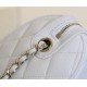 Chanel 25P Mini ボウリングバッグ|クラシック必殺技!丸バケツ型と 18K 薄金で魅せるファッション実用両立の逸品 11.7×18.7×11 cm Chanel 25P Mini ボウリングバッグ|クラシック必殺技!丸バケツ型と 18K 薄金で魅せるファッション実用両立の逸品 11.7×18.7×11 cm