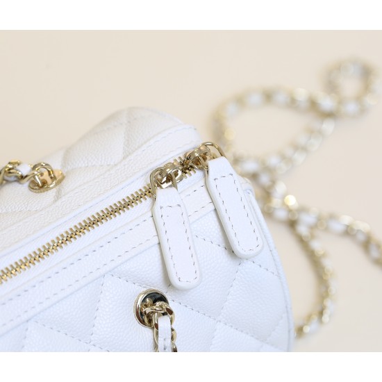 Chanel 25P Mini ボウリングバッグ|クラシック必殺技!丸バケツ型と 18K 薄金で魅せるファッション実用両立の逸品 11.7×18.7×11 cm Chanel 25P Mini ボウリングバッグ|クラシック必殺技!丸バケツ型と 18K 薄金で魅せるファッション実用両立の逸品 11.7×18.7×11 cm