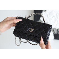 【Chanel 秋冬限定】水鑽オルガン WOC シリーズ - 高級感と実用性の究極融合​ 11×16.7×4 cm