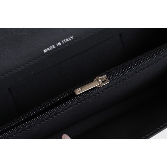 【Chanel 秋冬限定】水鑽オルガン WOC シリーズ - 高級感と実用性の究極融合 11×16.7×4 cm 【Chanel 秋冬限定】水鑽オルガン WOC シリーズ - 高級感と実用性の究極融合 11×16.7×4 cm