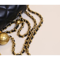 【シャネル 新色】ゴールドボールフラップバッグ ラージミニ クラシックブラック - ハードボトム ×24K ビンテージ金 静かなる贅沢スタイル13×20×7cm