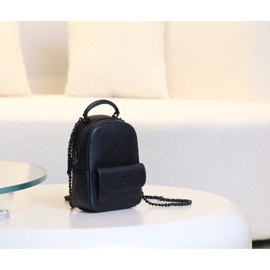 【限定入荷】Chanel So Black Mini リュック 全黒個性デザイン 3way 実用性抜群 ハス小牛革バッグ 18×13×9cm 【限定入荷】Chanel So Black Mini リュック 全黒個性デザイン 3way 実用性抜群 ハス小牛革バッグ 18×13×9cm