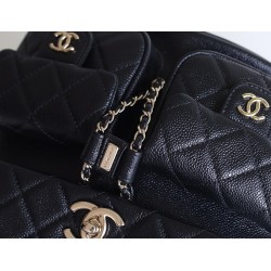【24P 春夏新登場】Chanel ダブルポケット ヴィンテージ バックパック 「カエルのダブルショルダーバッグ」 ハイブリッド肩紐 20.5×20×11.5cm