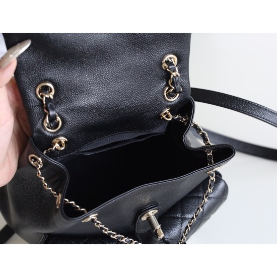 【24P 春夏新登場】Chanel ダブルポケット ヴィンテージ バックパック 「カエルのダブルショルダーバッグ」 ハイブリッド肩紐 20.5×20×11.5cm 【24P 春夏新登場】Chanel ダブルポケット ヴィンテージ バックパック 「カエルのダブルショルダーバッグ」 ハイブリッド肩紐 20.5×20×11.5cm
