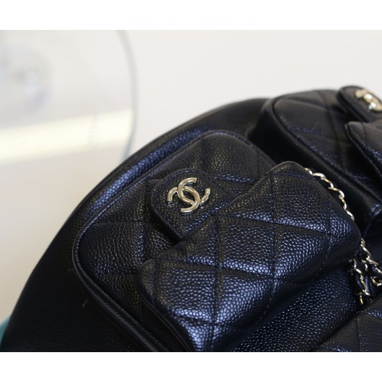 【24P 春夏新登場】Chanel ダブルポケット ヴィンテージ バックパック 「カエルのダブルショルダーバッグ」 スリムフィット 20.5×20×11.5cm 【24P 春夏新登場】Chanel ダブルポケット ヴィンテージ バックパック 「カエルのダブルショルダーバッグ」 スリムフィット 20.5×20×11.5cm