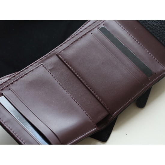 【シャネル クラシック 3 つ折り財布】キャビアレザー × ダブル C ロゴ マルチファンクション実用派 11.5×10.5×3cm