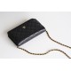 CHANEL WOC 新版磁石クリップ式｜「発財包」と呼ばれる人気バッグ、キャビア胎牛皮と 18K 真金メッキで贅沢な使用感​ 12×19.3×3.5cm 