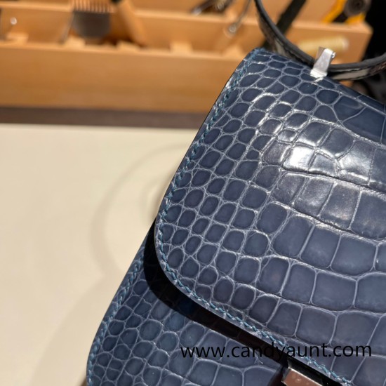 Hermes Constance 19cm Crocodile N7 /Blue Tempete 18cm Full Handmade Hermes Constance 19cm Crocodile N7 /Blue Tempete 18cm Full Handmade