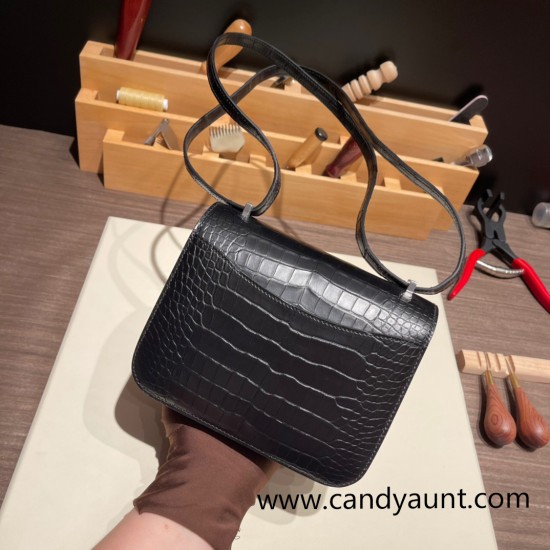 Hermes Constance 19cm Matte Alligator Crocodile 89 /Black (Noir) 18cm Full Handmade Hermes Constance 19cm Matte Alligator Crocodile 89 /Black (Noir) 18cm Full Handmade