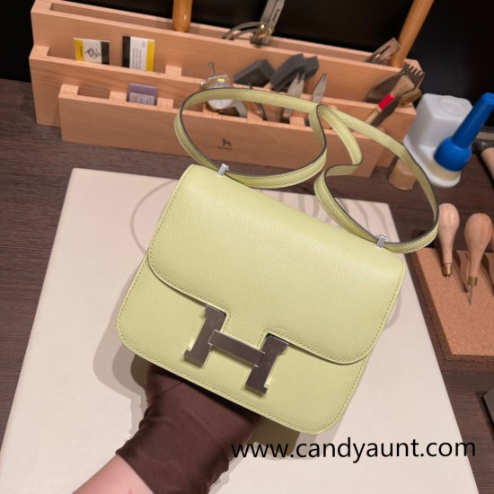 Hermes Constance 19cm Chevre R9 /Jaune Bourgeon 18cm Full Handmade Hermes Constance 19cm Chevre R9 /Jaune Bourgeon 18cm Full Handmade