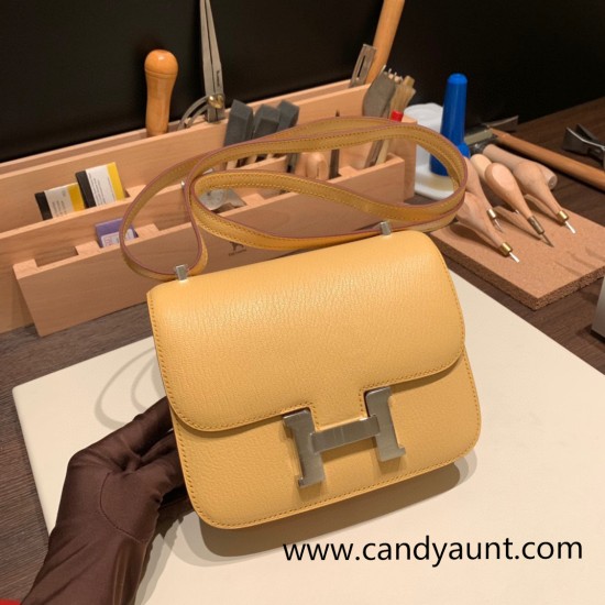 Hermes Constance 19cm Chevre 1S Foin Silver Hardware 18cm Full Handmade Hermes Constance 19cm Chevre 1S Foin Silver Hardware 18cm Full Handmade