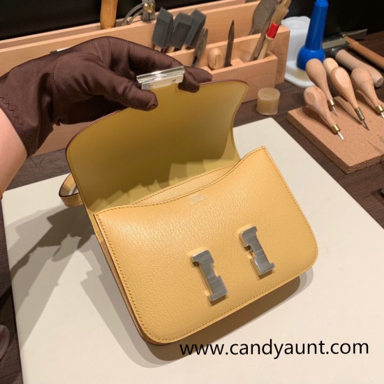 Hermes Constance 19cm Chevre 1S Foin Silver Hardware 18cm Full Handmade Hermes Constance 19cm Chevre 1S Foin Silver Hardware 18cm Full Handmade