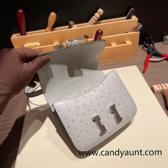 Hermes Constance 19cm ostrich 8L /Beton Gold Hardware 18cm Full Handmade Hermes Constance 19cm ostrich 8L /Beton Gold Hardware 18cm Full Handmade