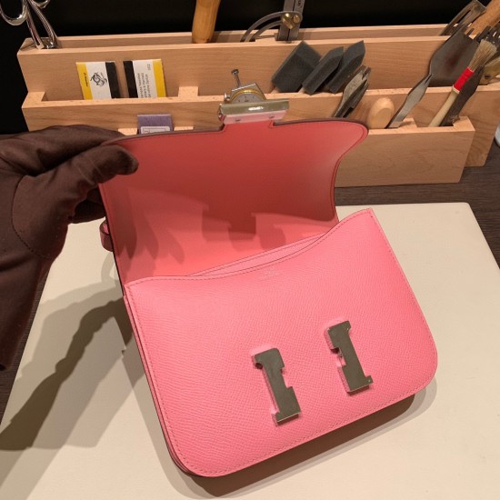Hermes Constance 19cm 1Q/Rose Confetti Silver Hardware 18cm Full Handmade Hermes Constance 19cm 1Q/Rose Confetti Silver Hardware 18cm Full Handmade