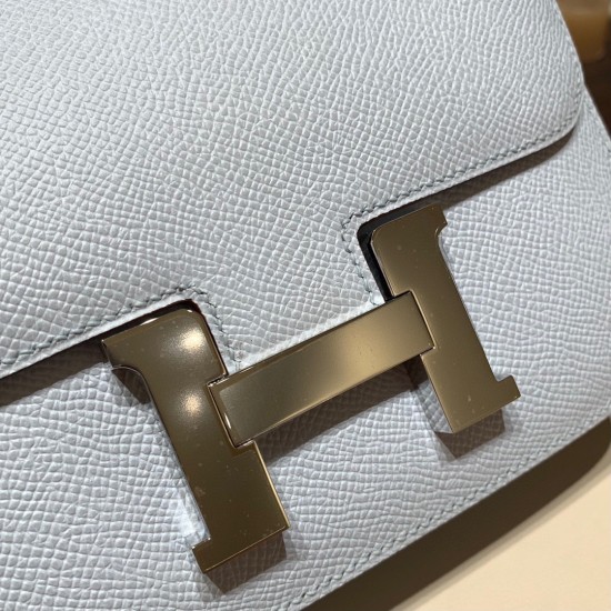 Hermes Constance 19cm Epsom 7R /Azur Silver Hardware 18cm Full Handmade Hermes Constance 19cm Epsom 7R /Azur Silver Hardware 18cm Full Handmade