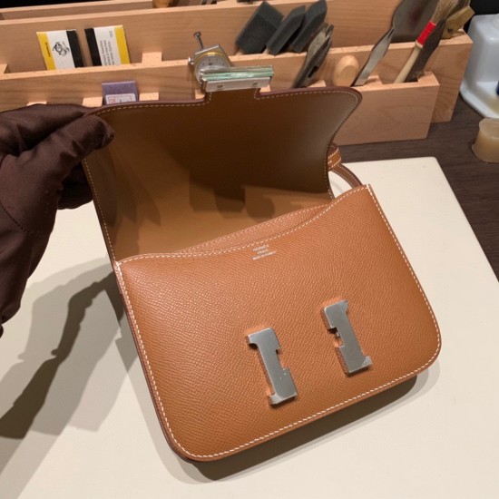 Hermes Constance 19cm Epsom 37/Gold Silver Hardware 18cm Full Handmade Hermes Constance 19cm Epsom 37/Gold Silver Hardware 18cm Full Handmade
